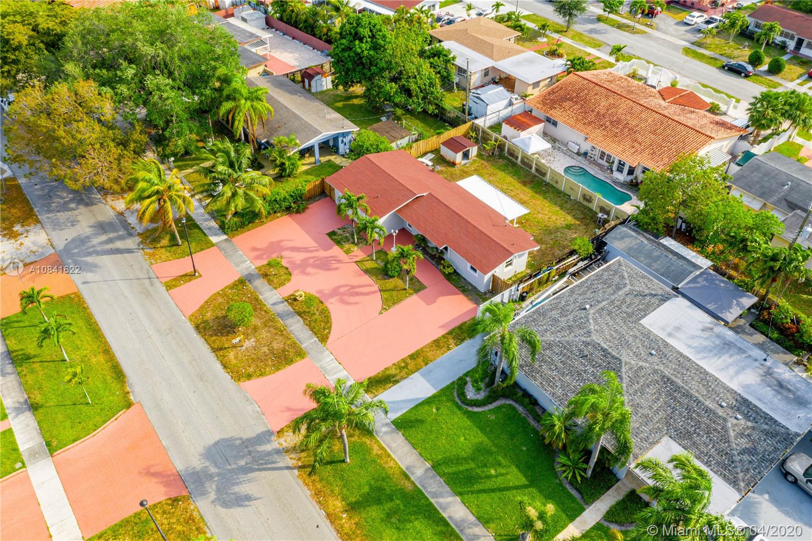 Hialeah, FL 33012,618 W 65th Dr