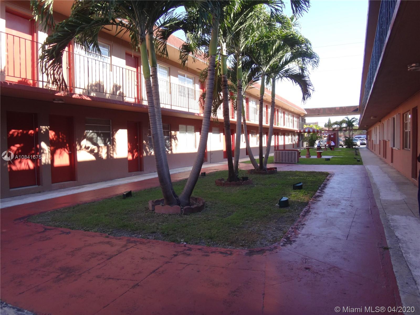 1281 W 29th St #8, Hialeah, FL 33012