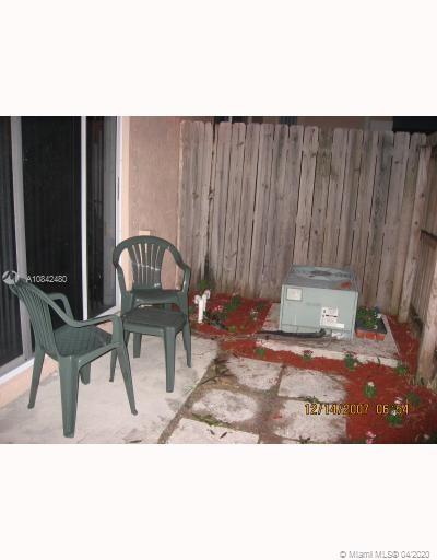 Miami, FL 33179,840 NE 212th Ter #5