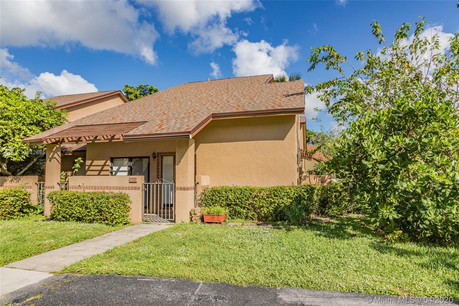 2266 NW 39th Ave #2266, Coconut Creek, FL 33066