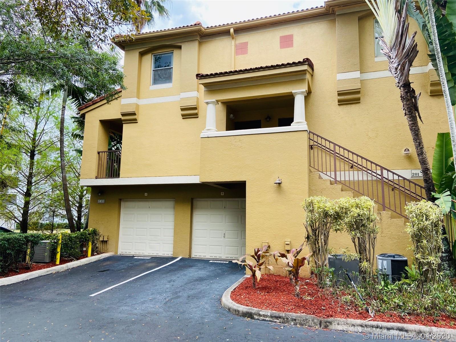 Plantation, FL 33324,751 N Pine Island Rd #202