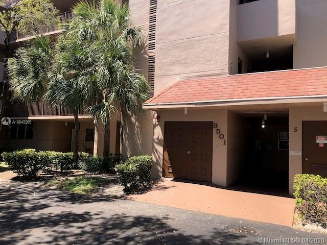 9501 Seagrape Dr #102, Davie, FL 33324