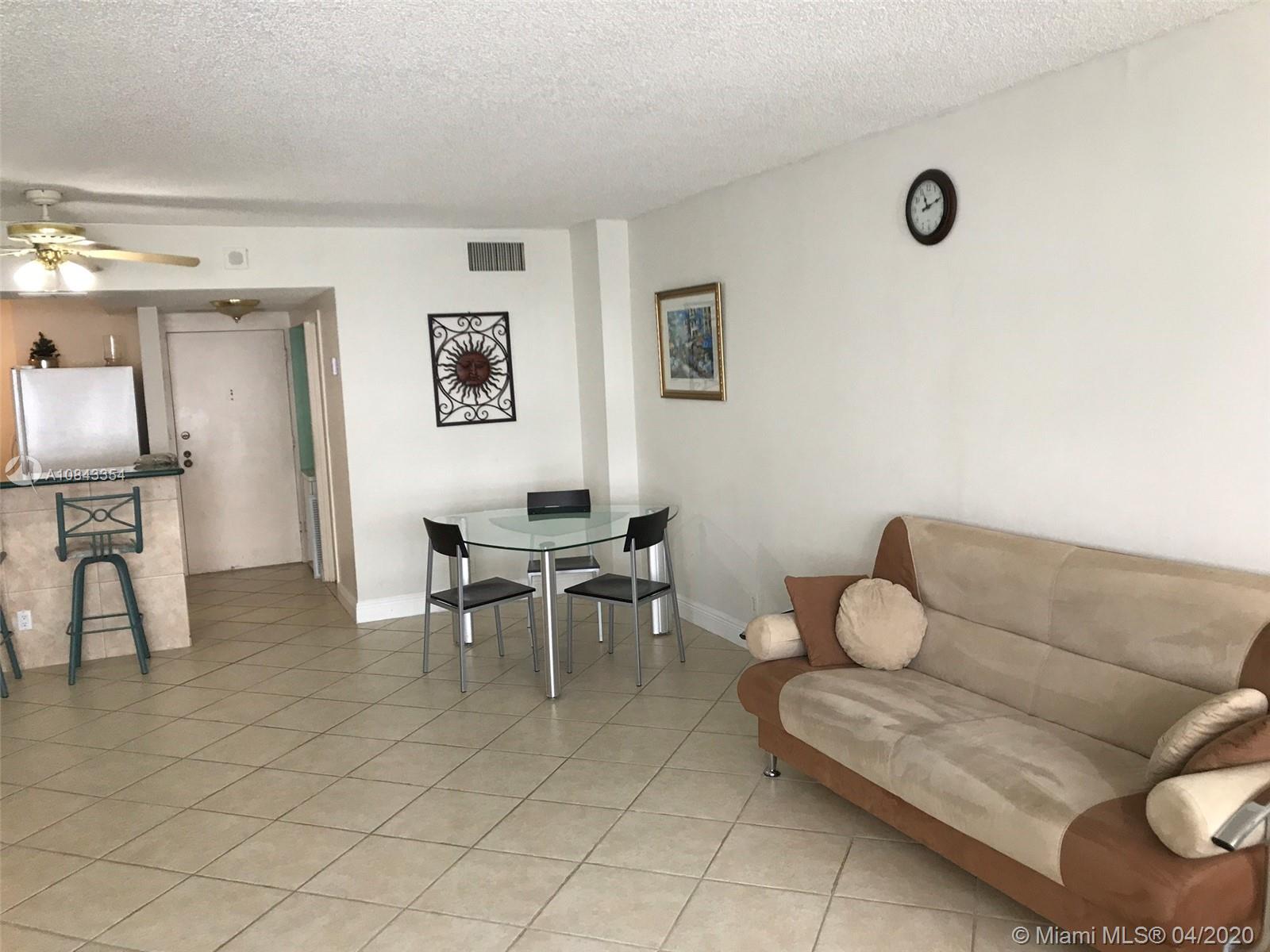 Hollywood, FL 33019,3725 S Ocean Dr #915