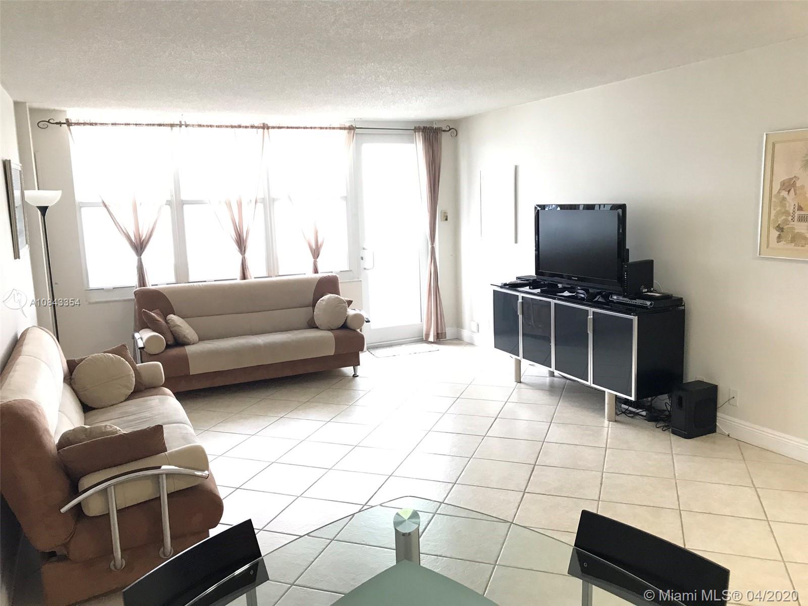 Hollywood, FL 33019,3725 S Ocean Dr #915