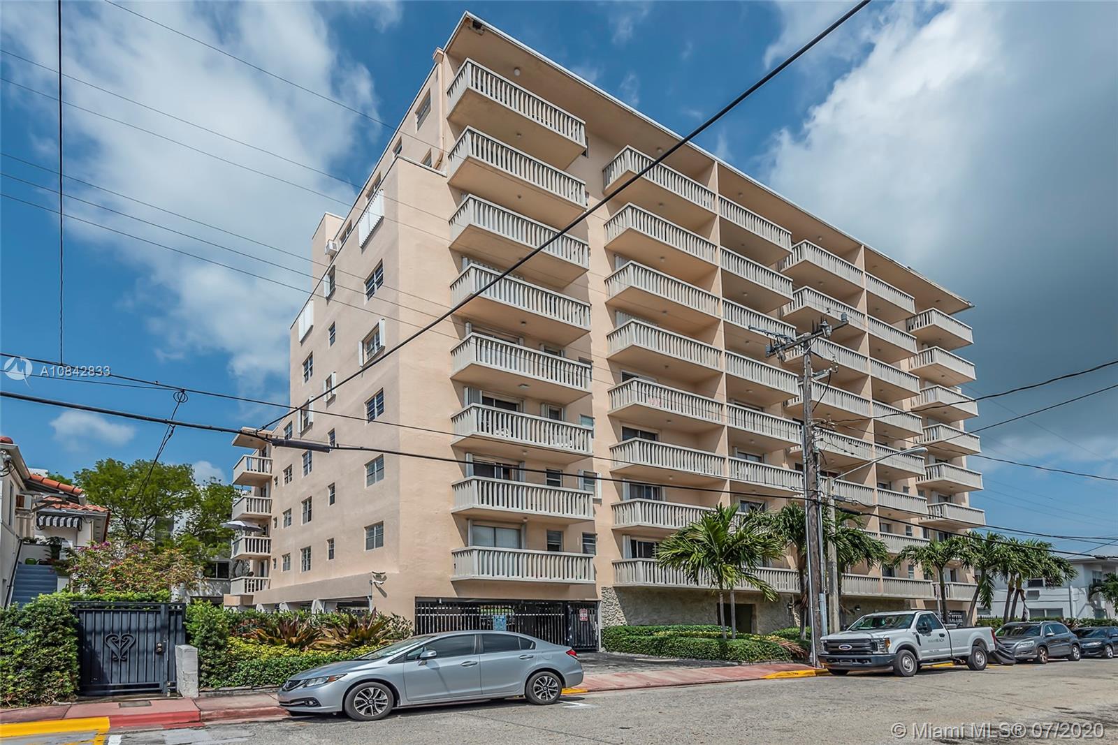 Miami Beach, FL 33141,7620 Carlyle Ave #502