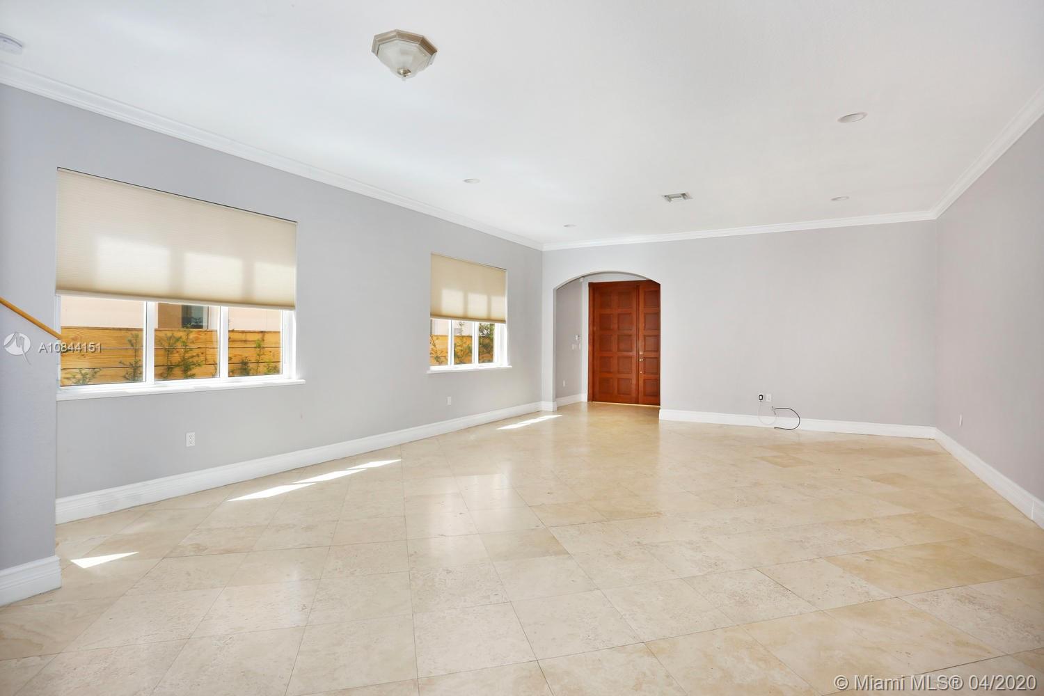 Coconut Grove, FL 33133,2969 Bridgeport Ave #2969