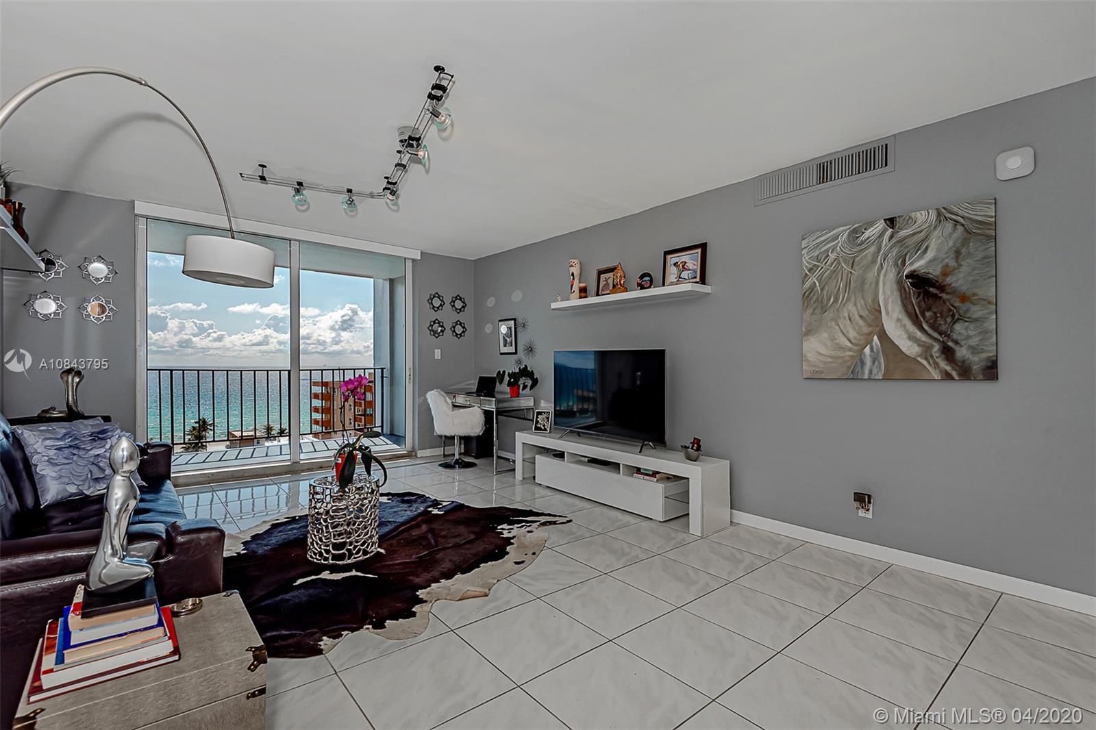 Hollywood, FL 33019,1400 S Ocean Dr #1401