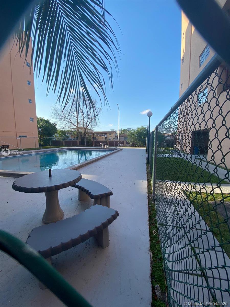 Hialeah, FL 33013,460 E 23rd St #307