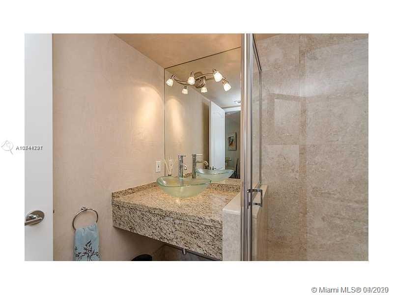 Miami Beach, FL 33139,1800 Sunset Harbour Dr #2106