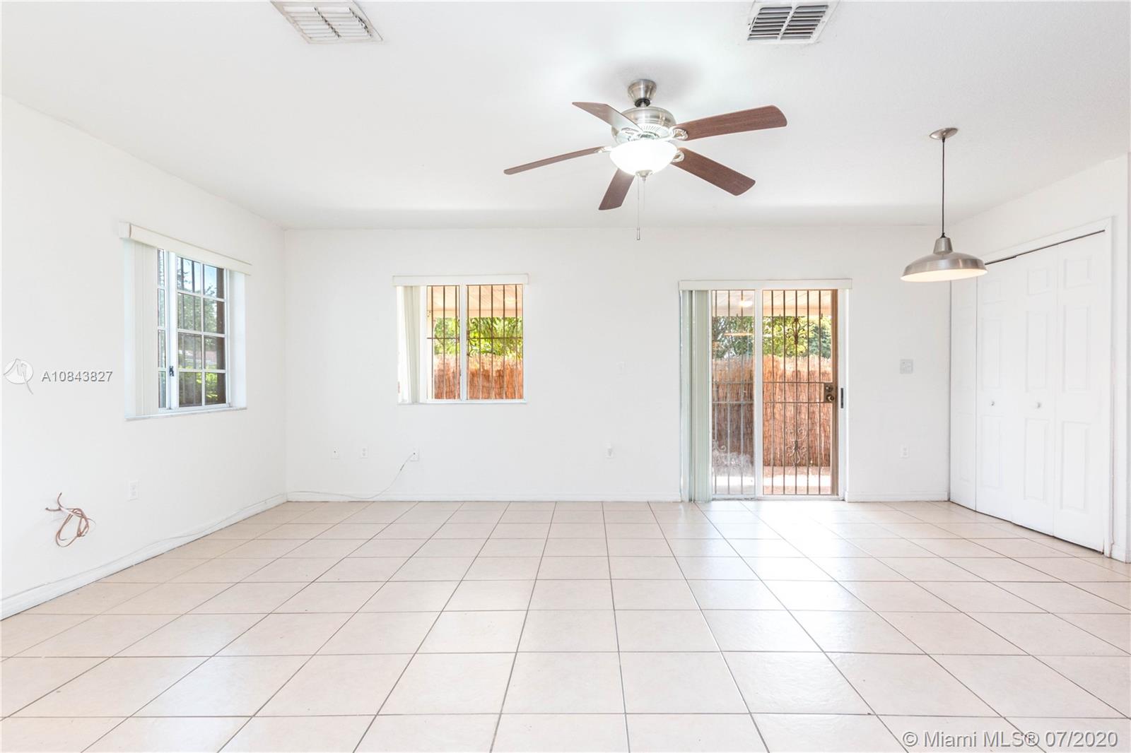 Florida City, FL 33034,847 SW 7th Plz