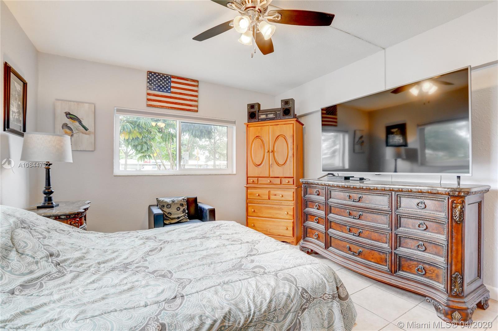 Margate, FL 33063,5800 Margate Blvd #811-8