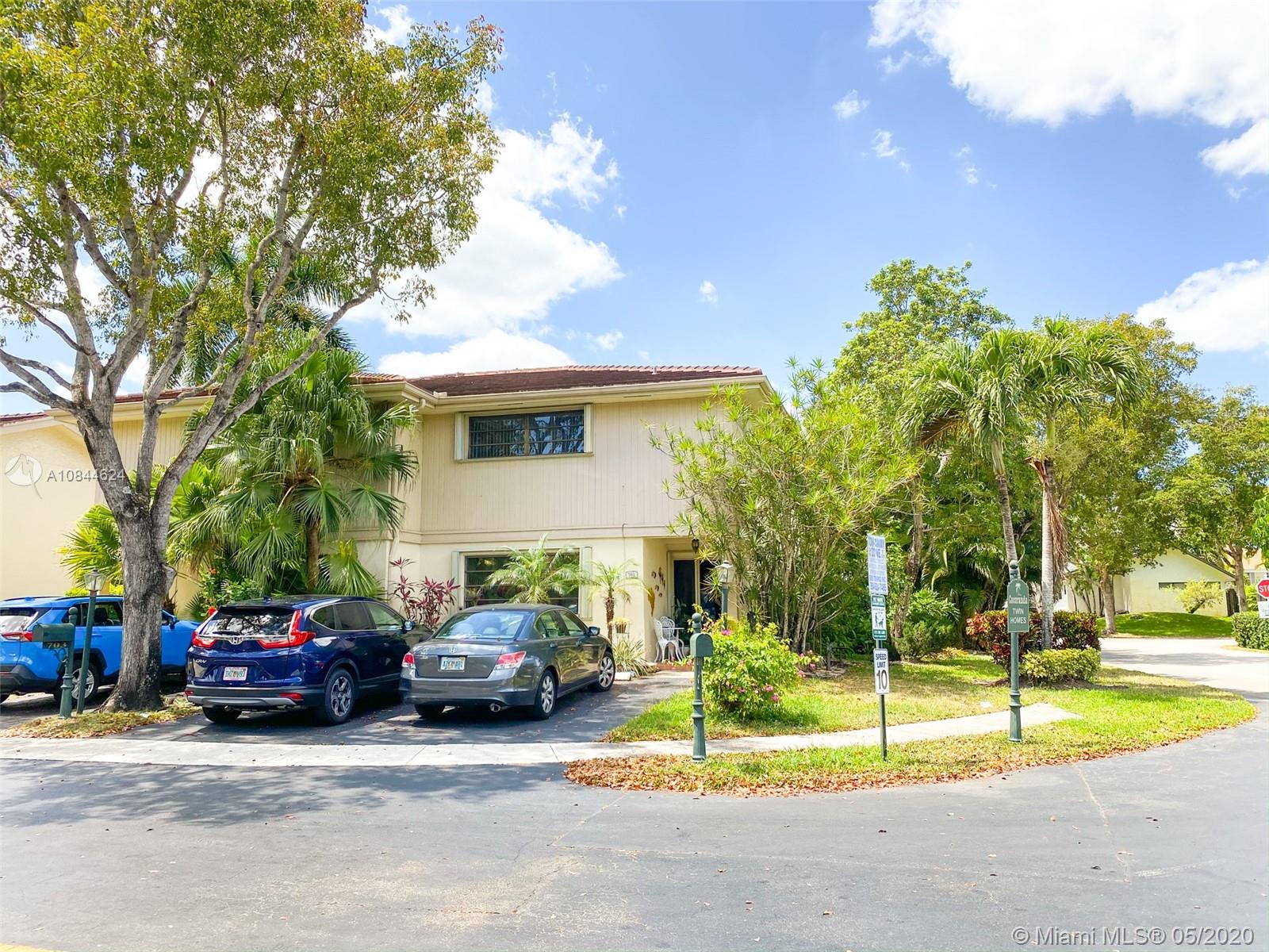 701 SW 88th Ter, Plantation, FL 33324