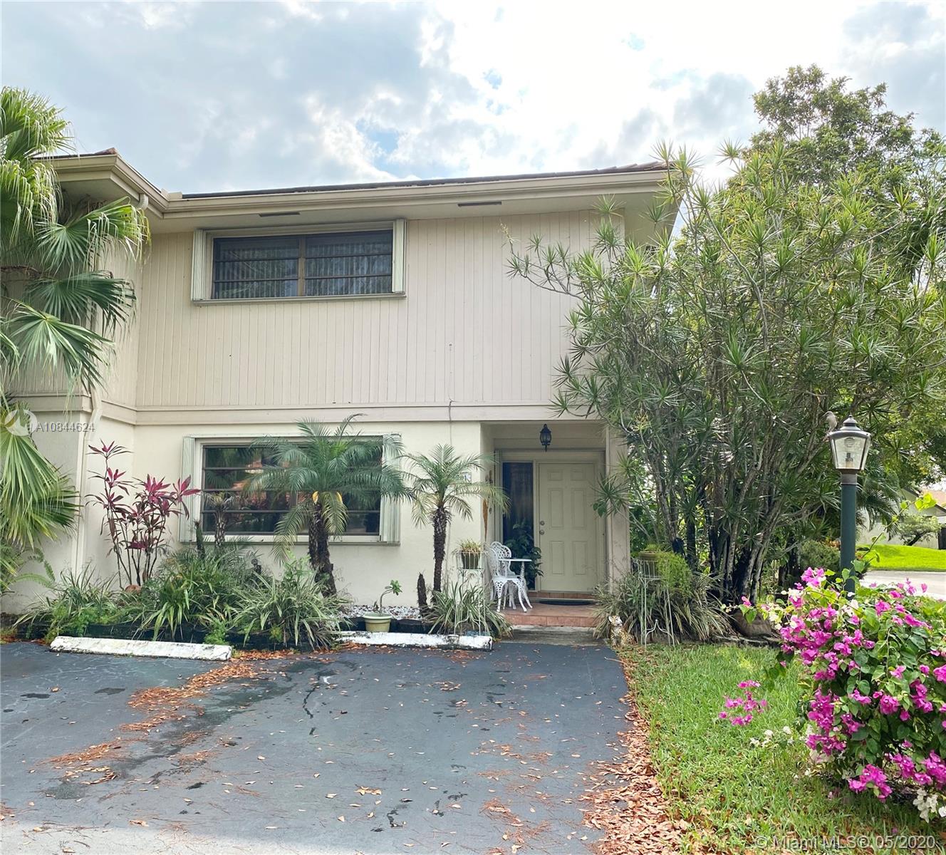 Plantation, FL 33324,701 SW 88th Ter