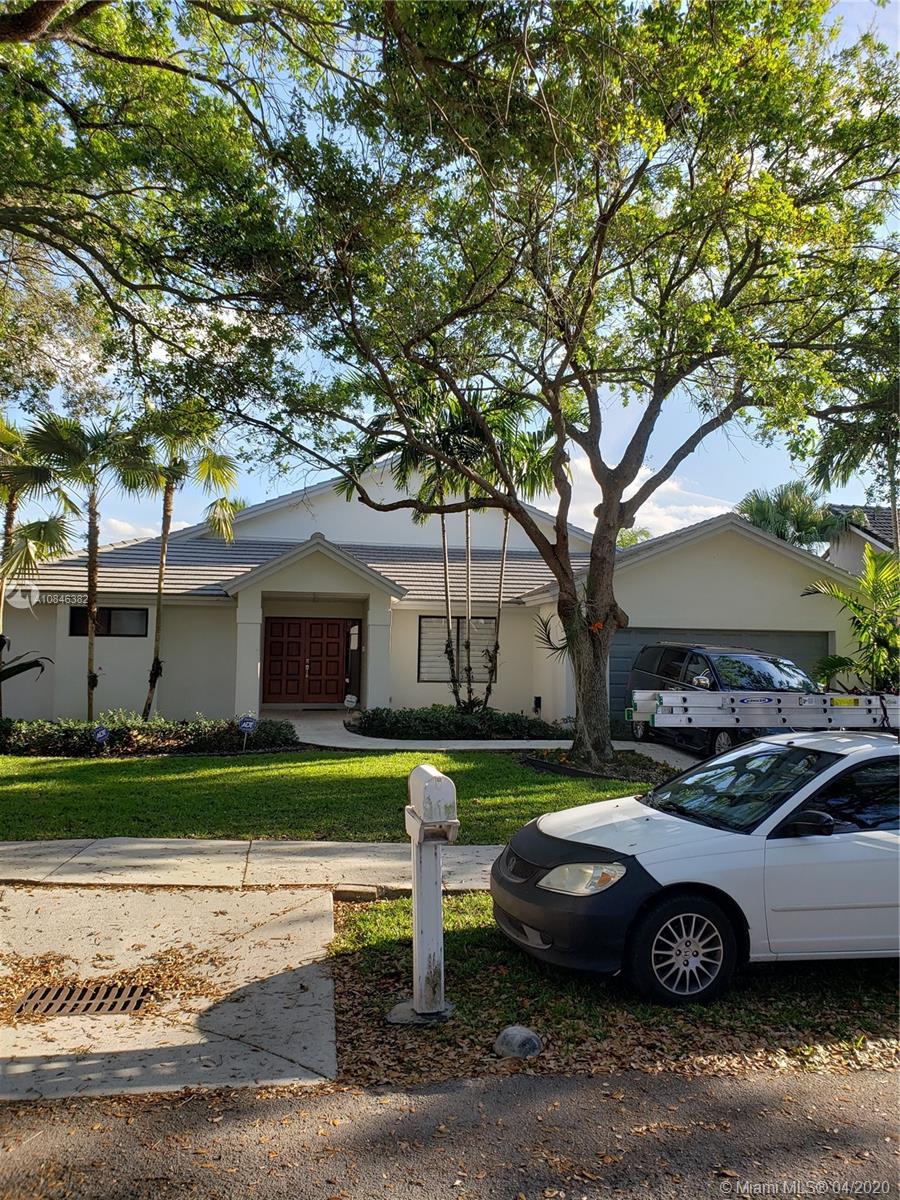 Miami Lakes, FL 33016,8548 Glencairn Ln