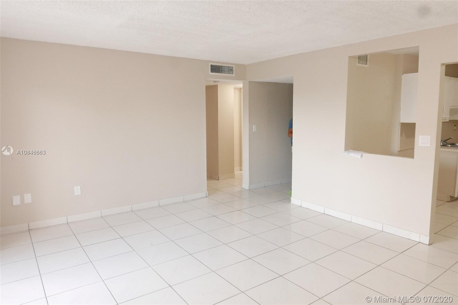 Hialeah, FL 33012,6130 W 19th Ave #217