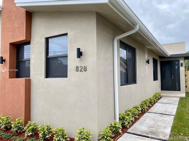 Fort Lauderdale, FL 33305,826 SW 14th   Ct #826