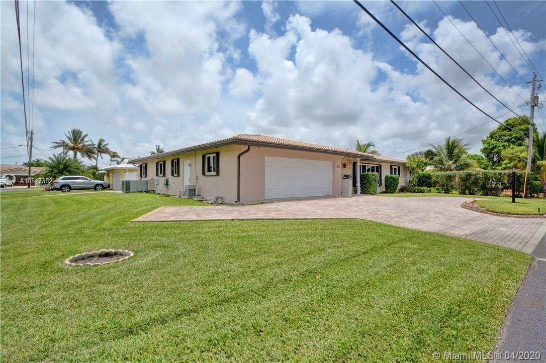 Pompano Beach, FL 33060,990 SE 5th Ct