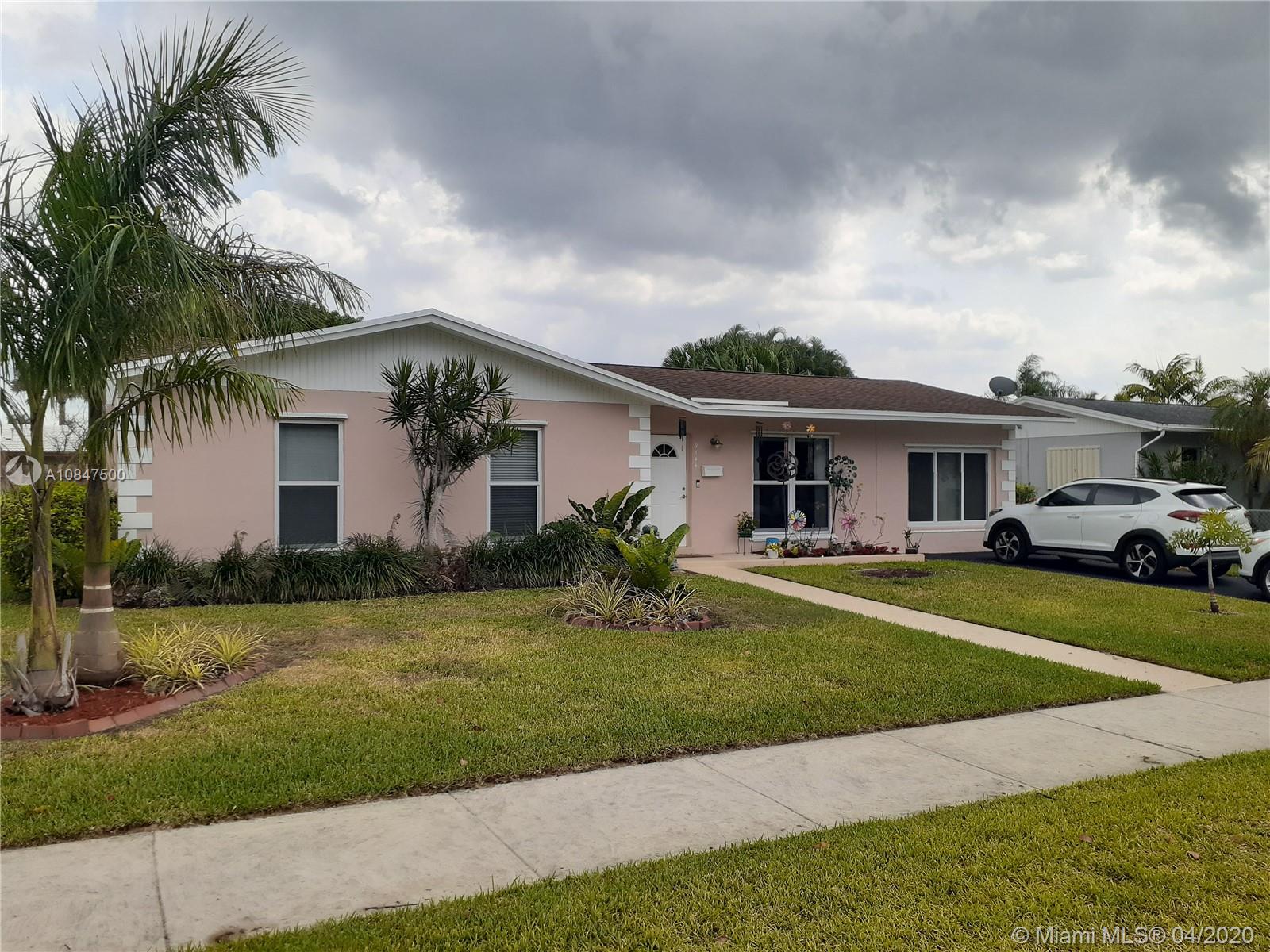 9144 SW 181st Terrace, Palmetto Bay, FL 33157