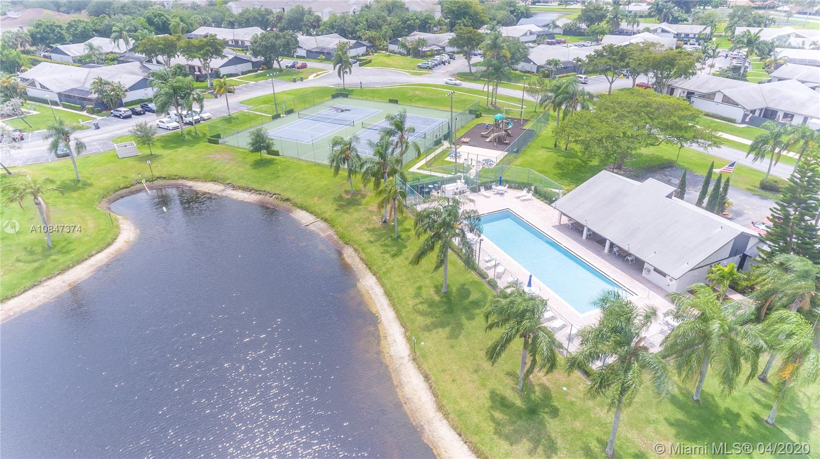 West Palm Beach, FL 33415,1074 Summit Trail Cir #C