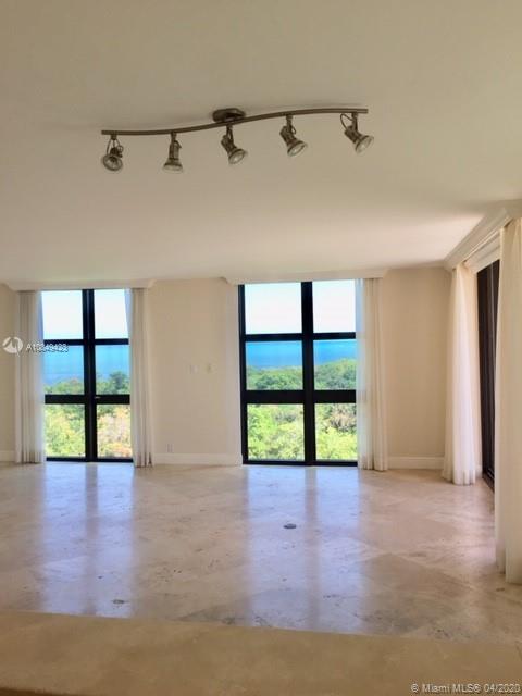 1121 Crandon Blvd #D601, Key Biscayne, FL 33149