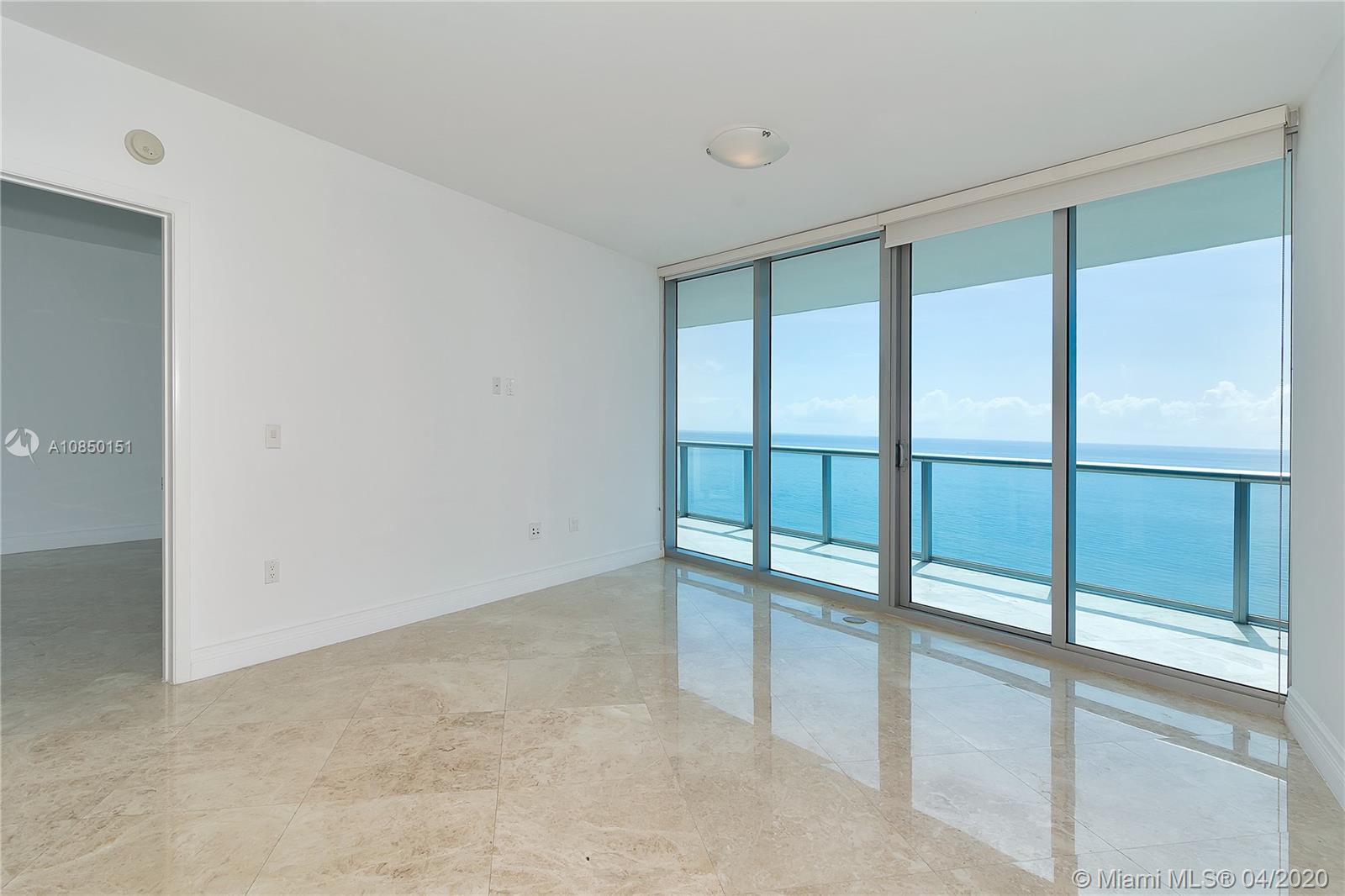 Sunny Isles Beach, FL 33160,17001 Collins Ave #2807