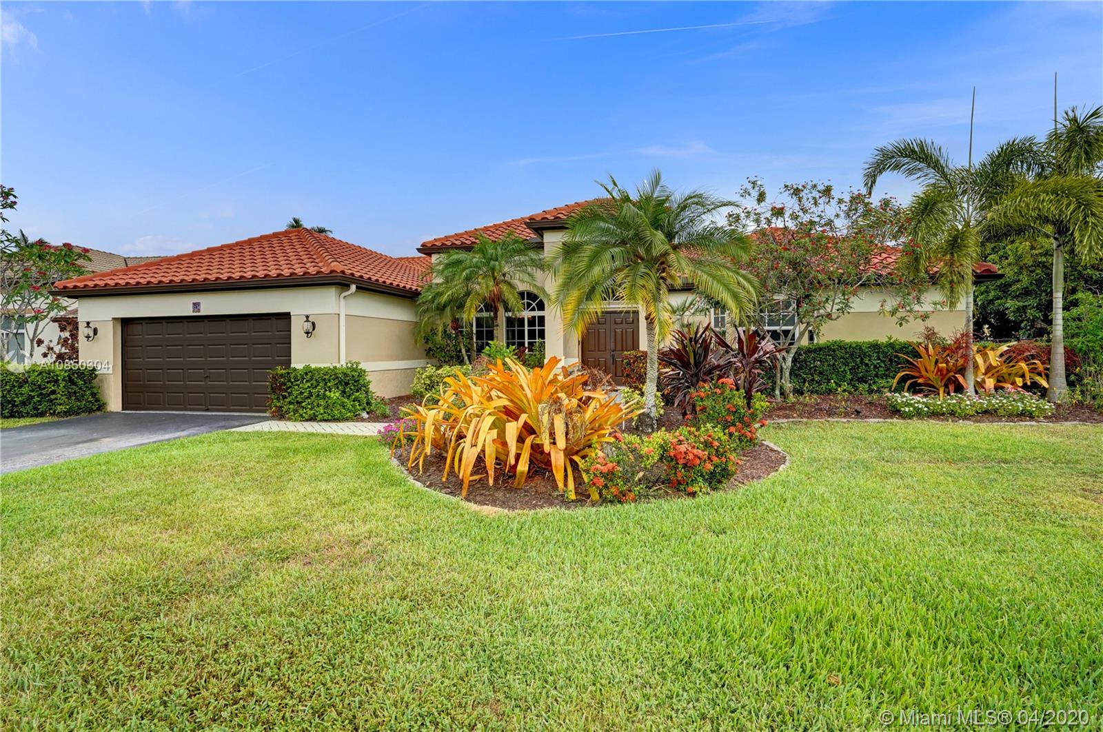 3134 Peachtree Cir, Davie, FL 33328