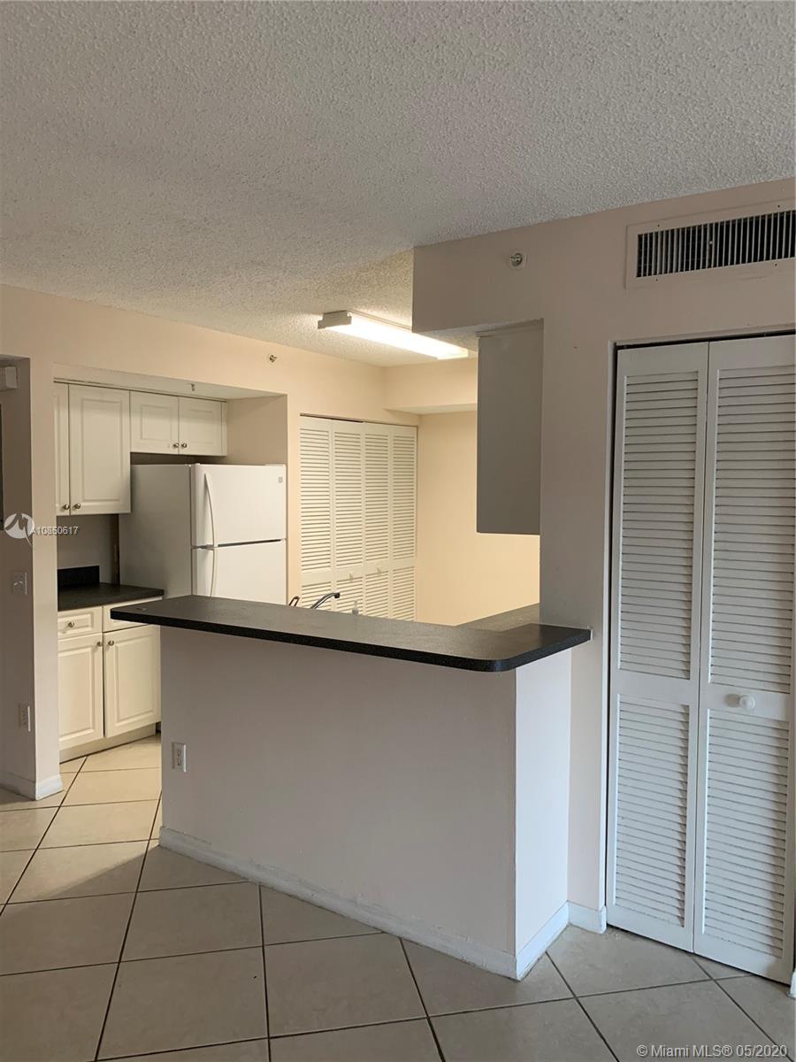 Pembroke Pines, FL 33024,9650 NW 2nd St #4-205