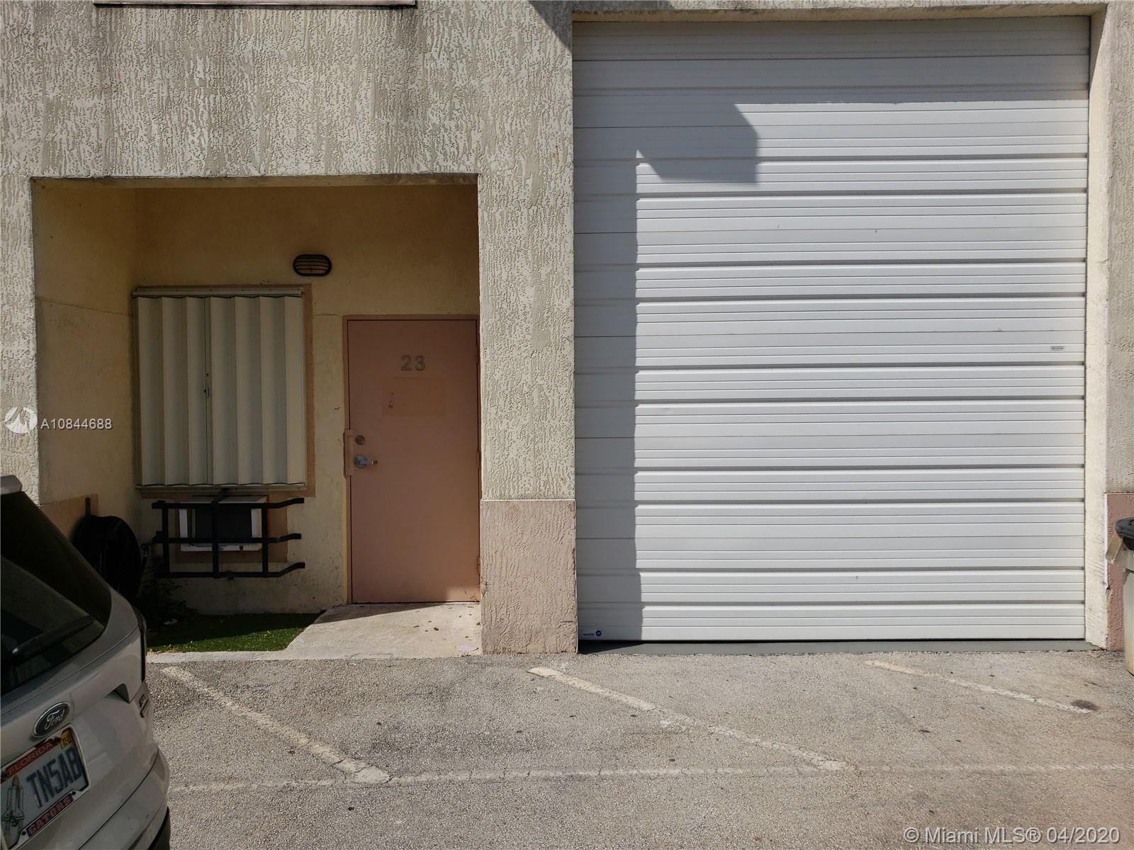13806 SW 142nd Ave, Miami, FL 33186