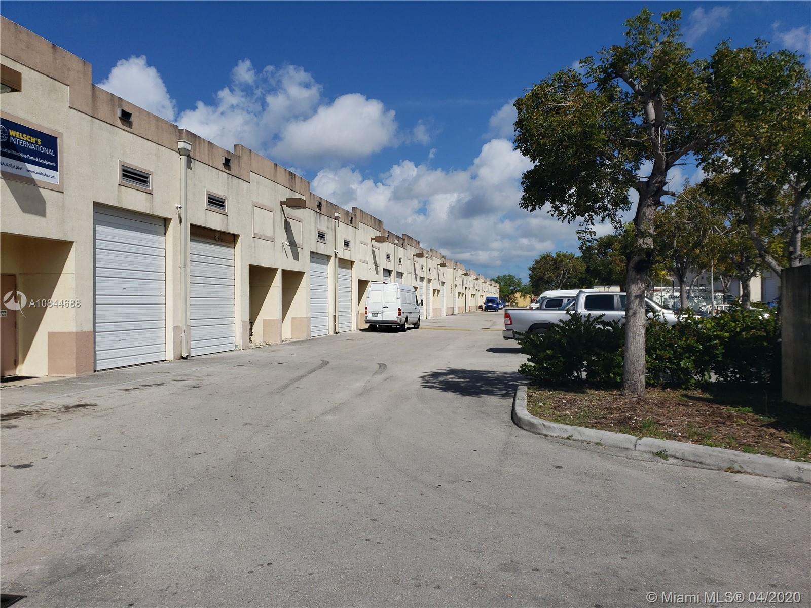 Miami, FL 33186,13806 SW 142nd Ave
