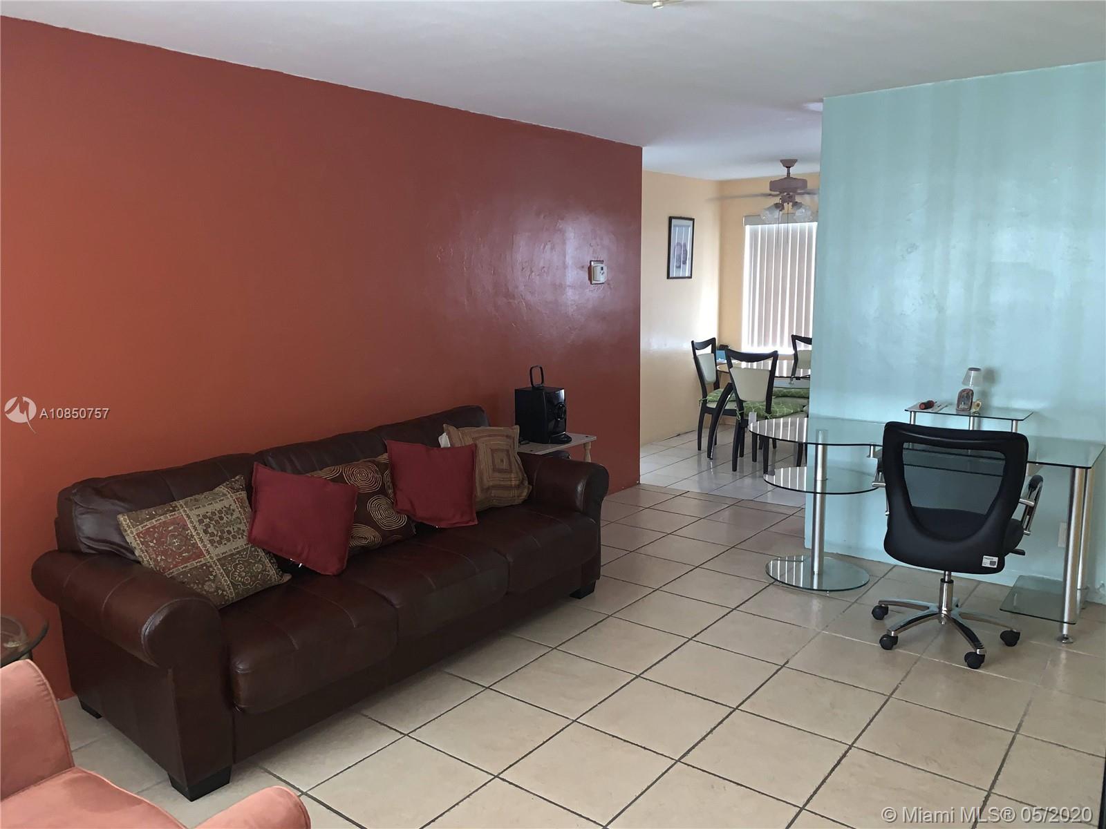 Hollywood, FL 33021,3600 Jackson St #3