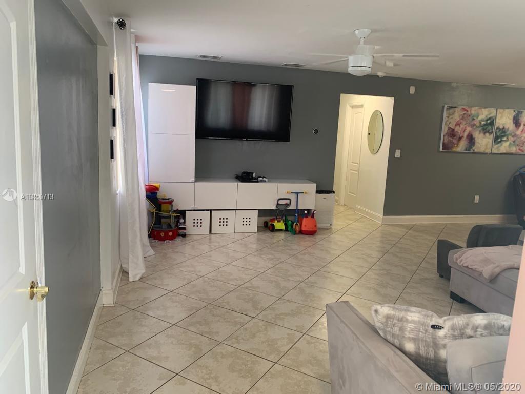 Pembroke Pines, FL 33024,7870 NW 11th Ct