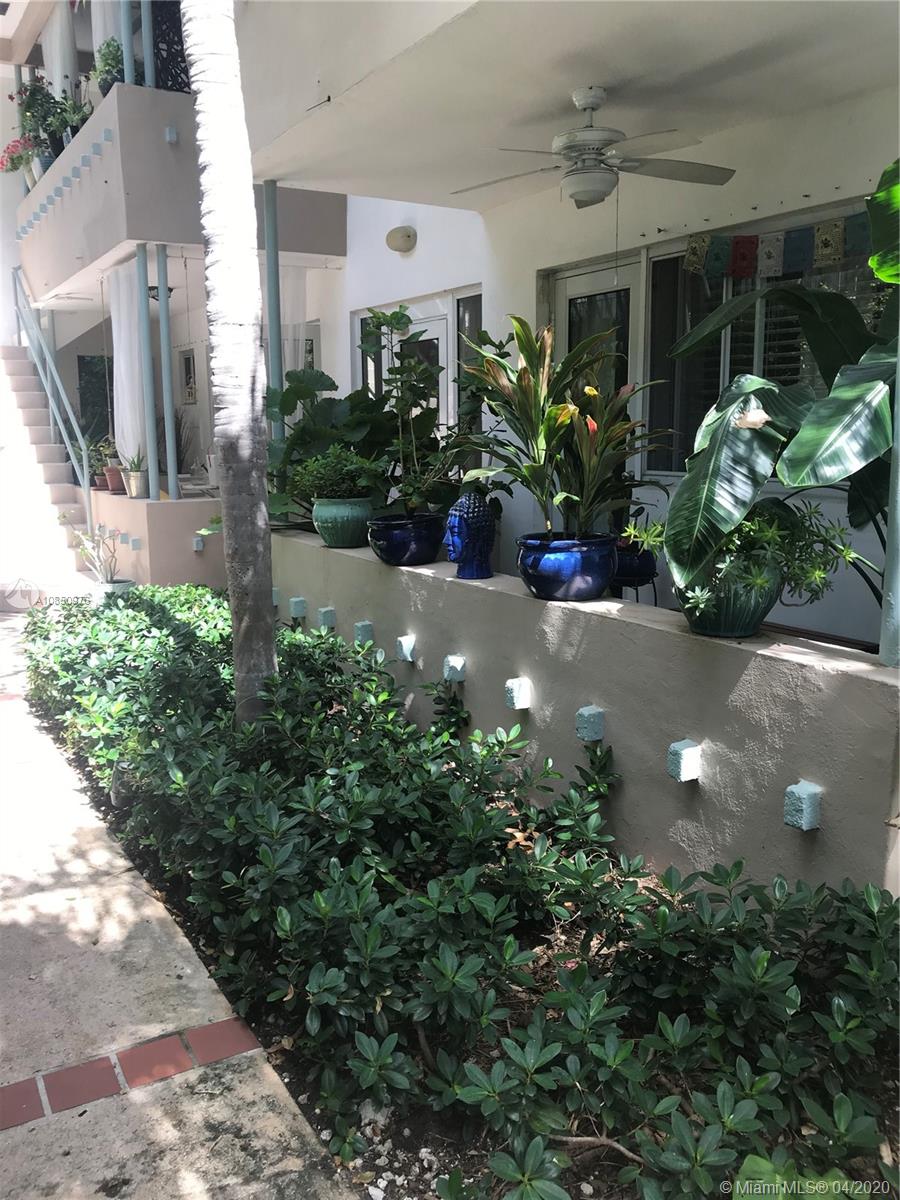 Miami Beach, FL 33140,4800 Pine Tree Dr #103