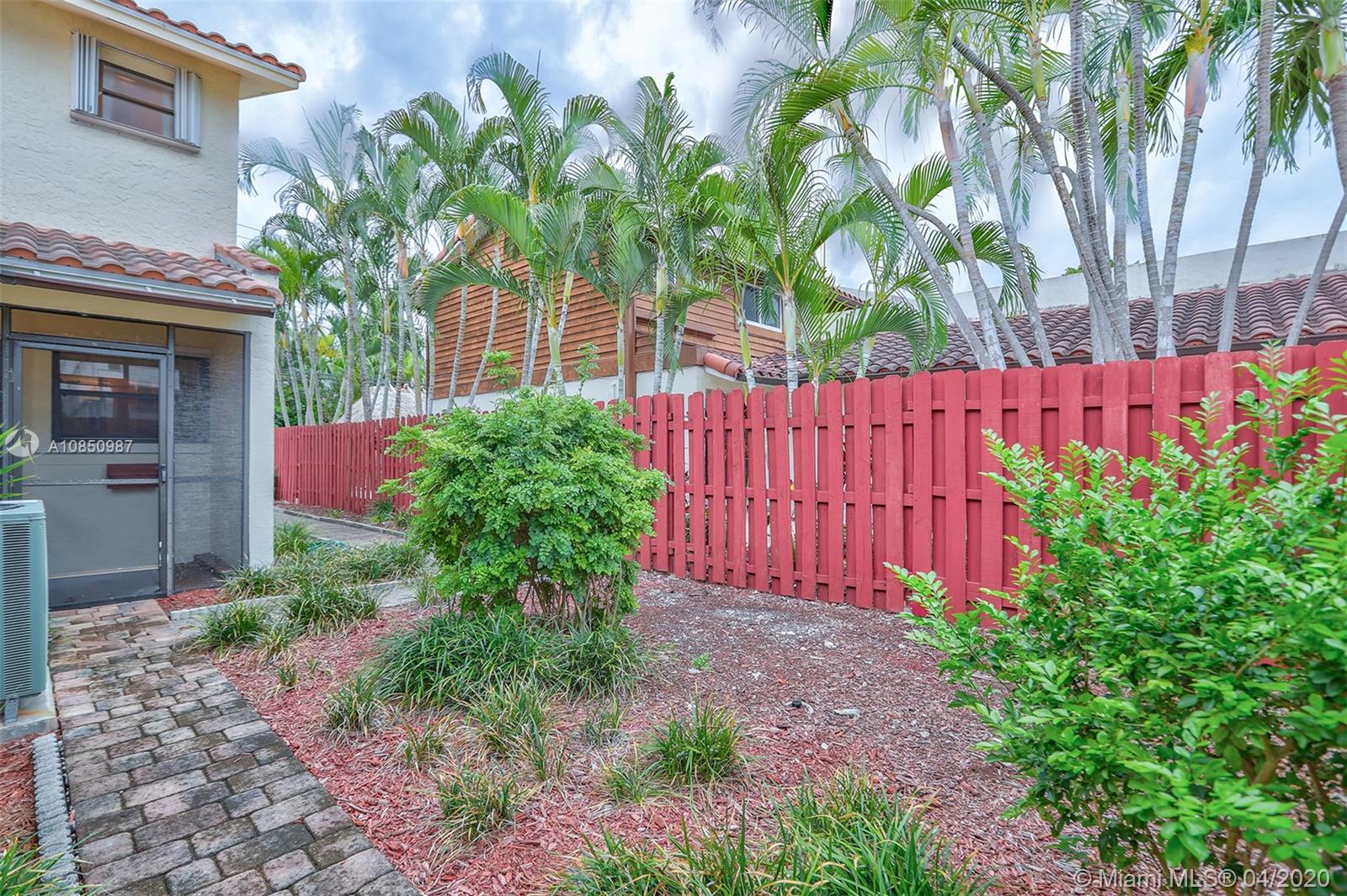 Fort Lauderdale, FL 33304,2530 NE 9th St