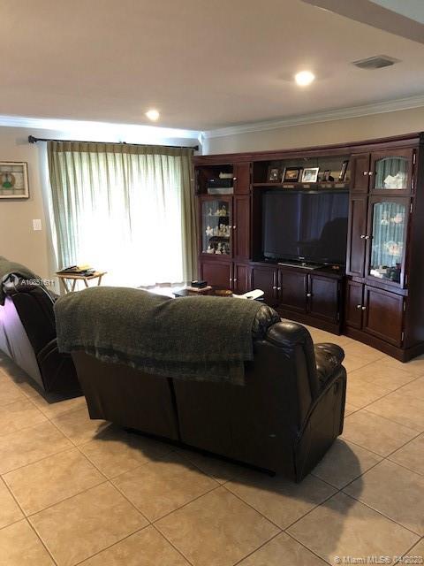 Miami, FL 33183,7725 SW 127th CT