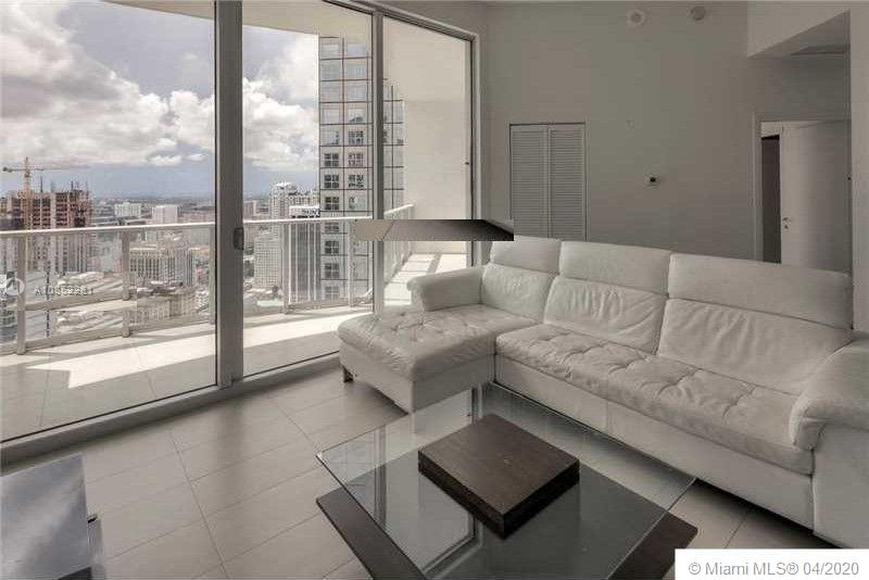 300 S Biscayne Blvd #PH-3807, Miami, FL 33131