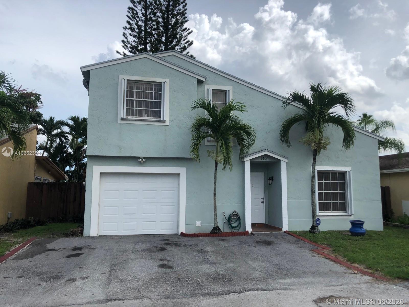 19906 NW 67th Ct, Hialeah, FL 33015