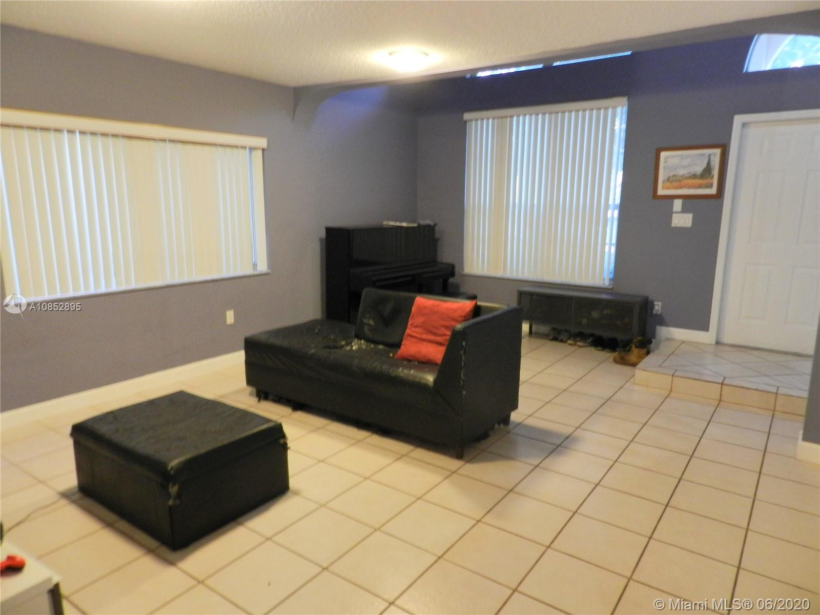 Weston, FL 33326,607 Turtle Run