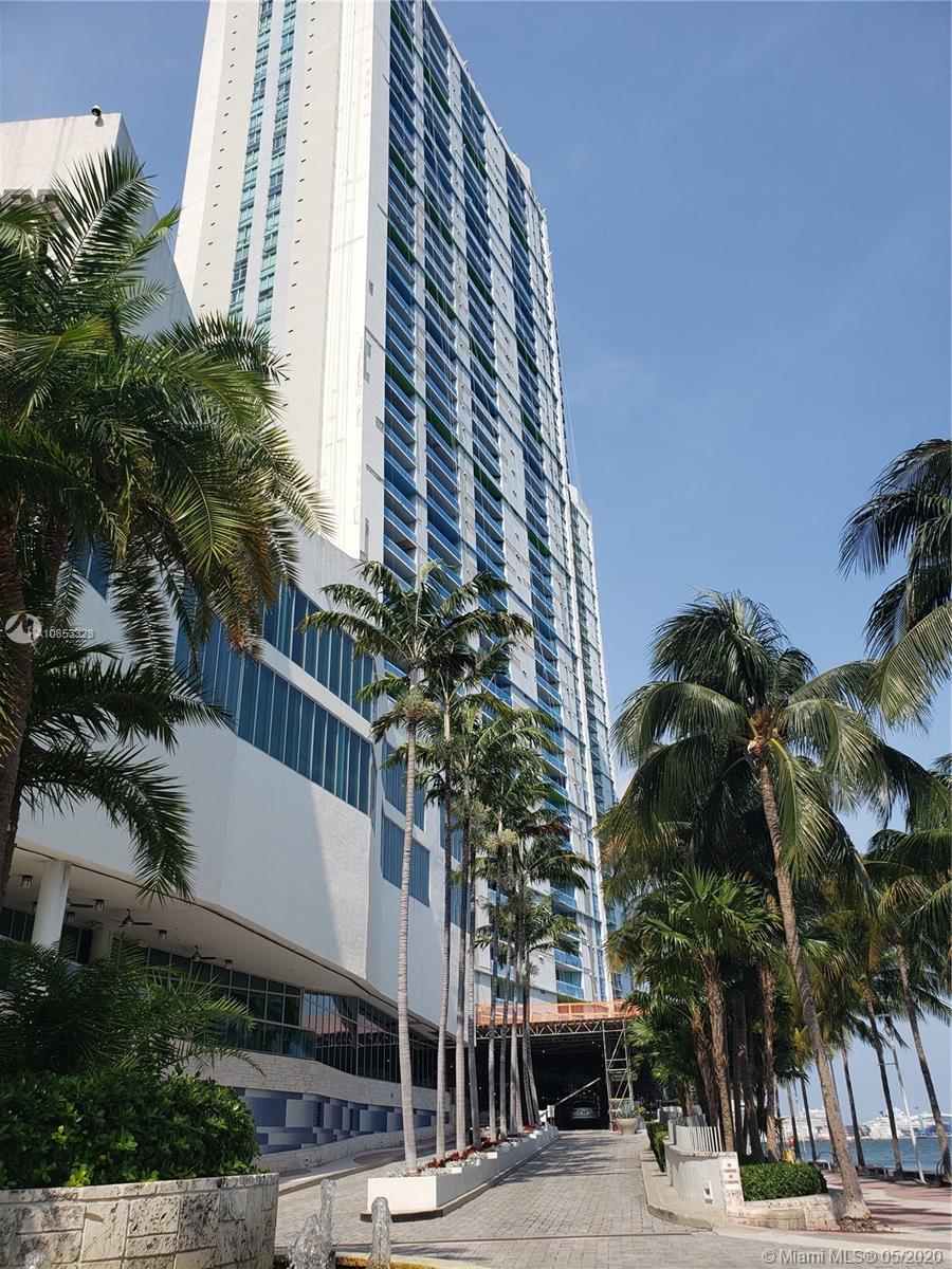 335 S Biscayne Blvd #4012, Miami, FL 33131