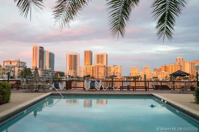 Hallandale Beach, FL 33009,462 Golden Isles Dr #107