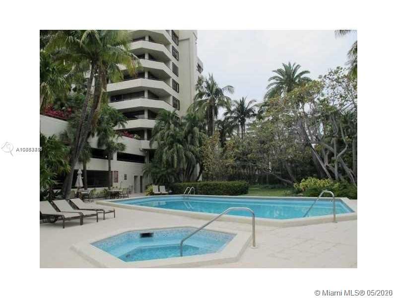 Key Biscayne, FL 33149,170 Ocean Lane Dr #404