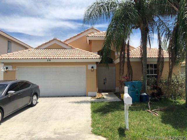 28 Valencia Dr, Boynton Beach, FL 33436