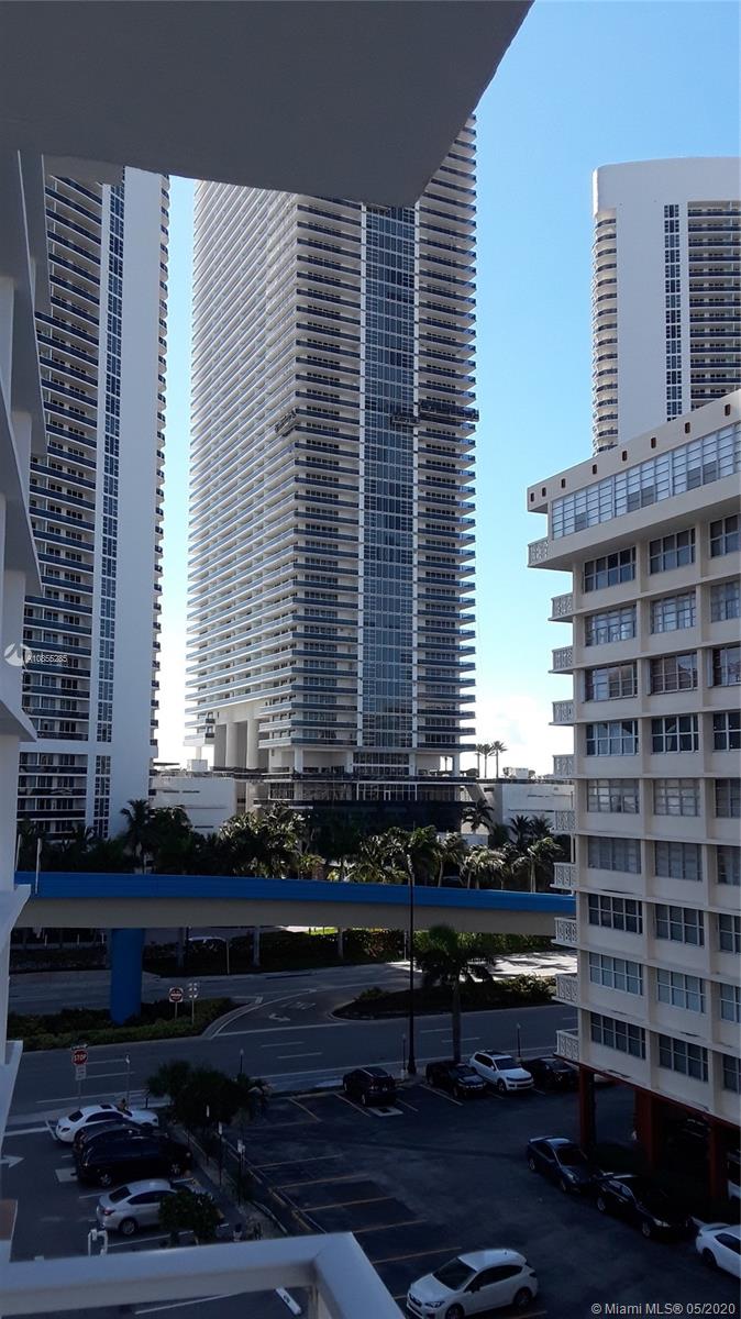 Hallandale Beach, FL 33009,1801 S Ocean Dr #643