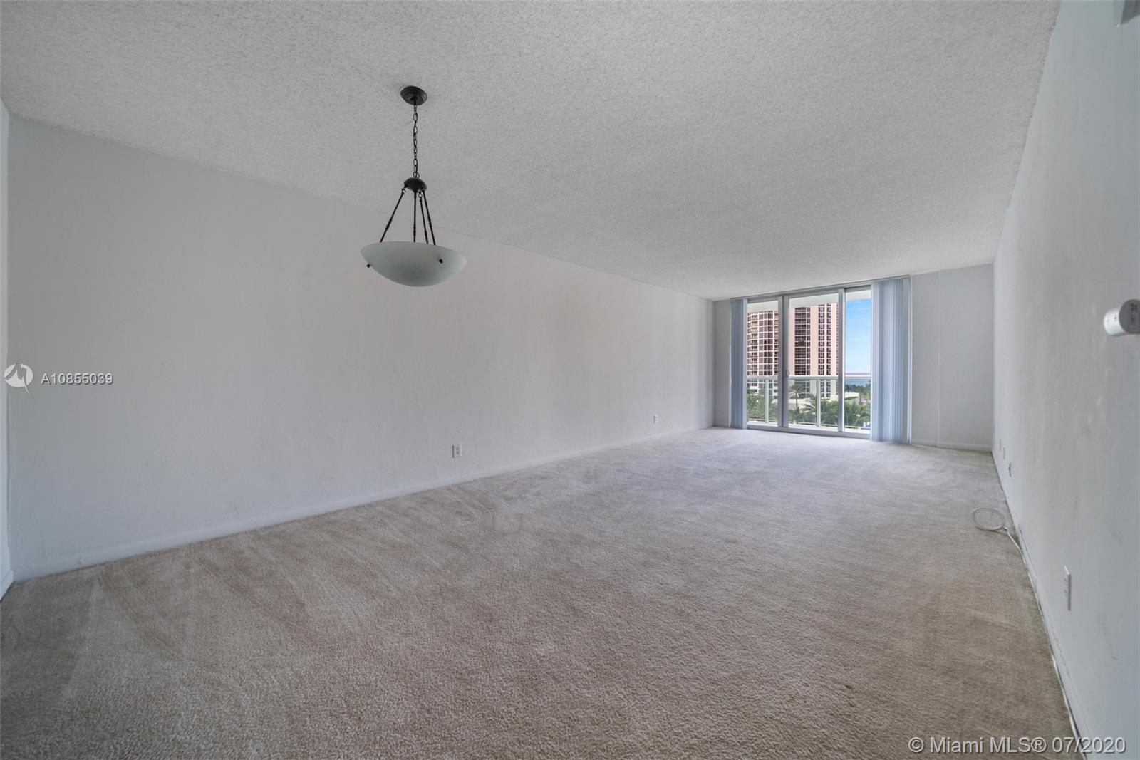 Sunny Isles Beach, FL 33160,19370 Collins Ave #701