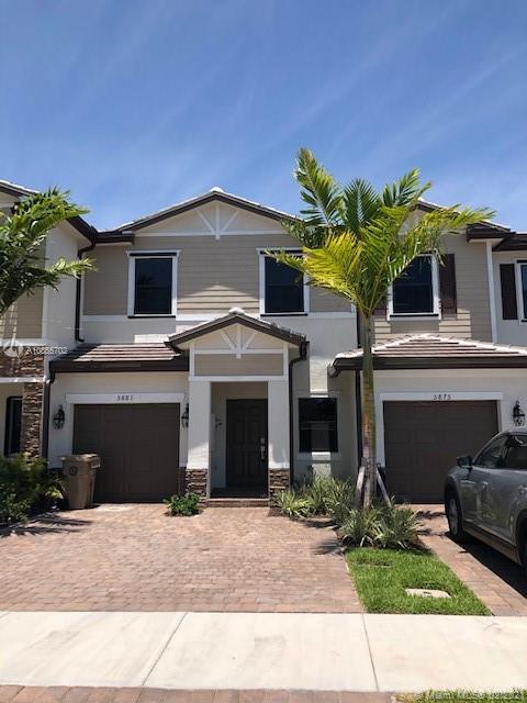 5881 E Paso Fino Pl, Davie, FL 33314