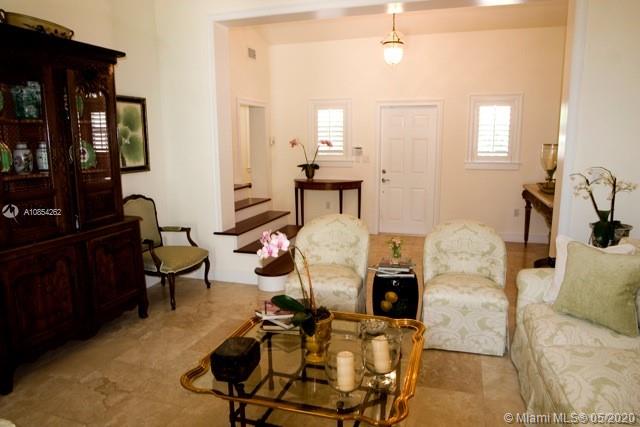 Coral Gables, FL 33146,586 Loretto Ave #2