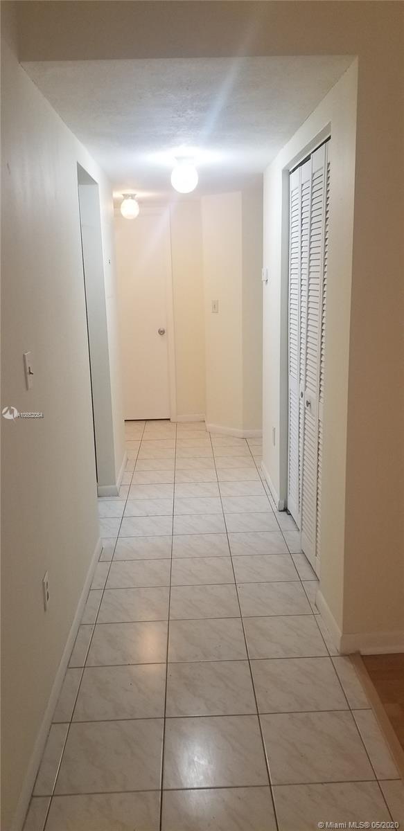 Miami, FL 33179,511 Ives Dairy Rd #203-6