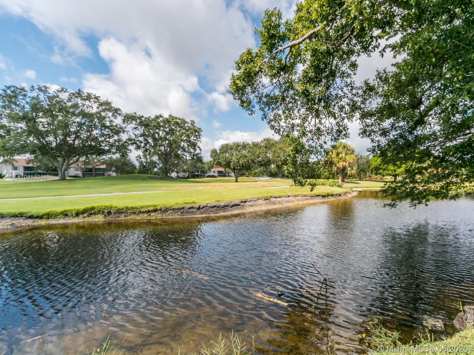 Plantation, FL 33324,9010 S Lake Dasha Dr