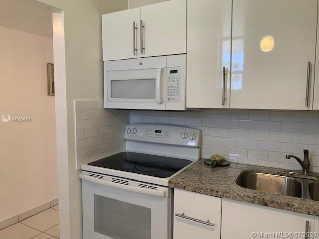 3660 NE 166th St #203, North Miami Beach, FL 33160