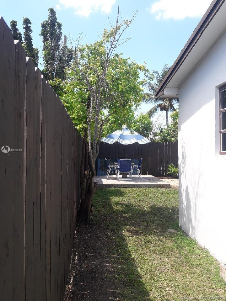 Miami, FL 33165,8960 SW 40th Ter