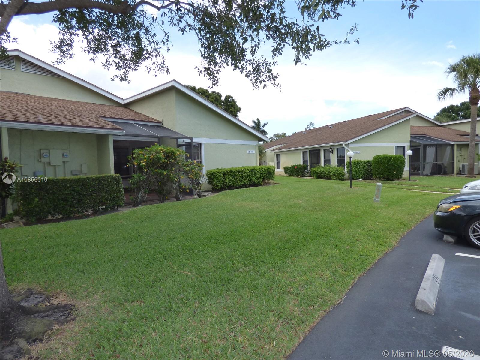 West Palm Beach, FL 33417,4309 Willow Brook Cir #4309